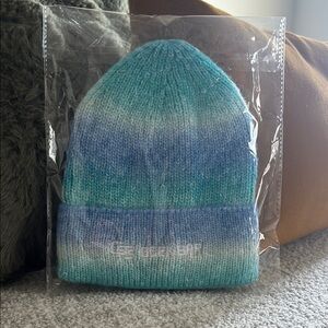 NWOT Gradient Blue Beanie Hat